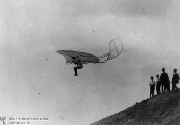 Otto Lilienthal and his Glider (1893)